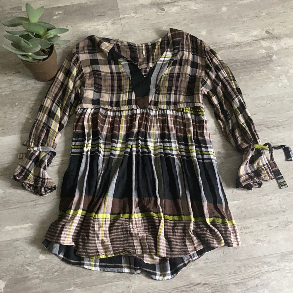 Free People V neck shirt dress